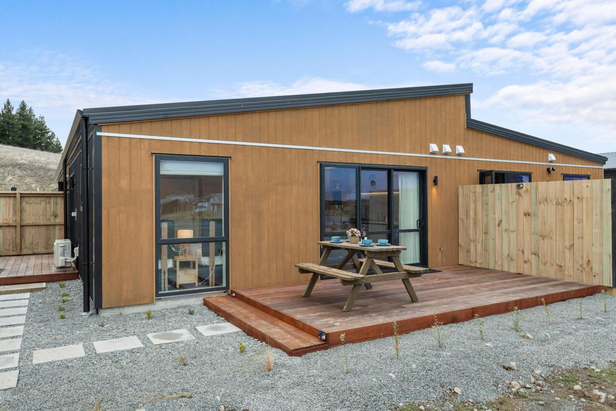 Sunshine Suites Lake Tekapo Exterior foto